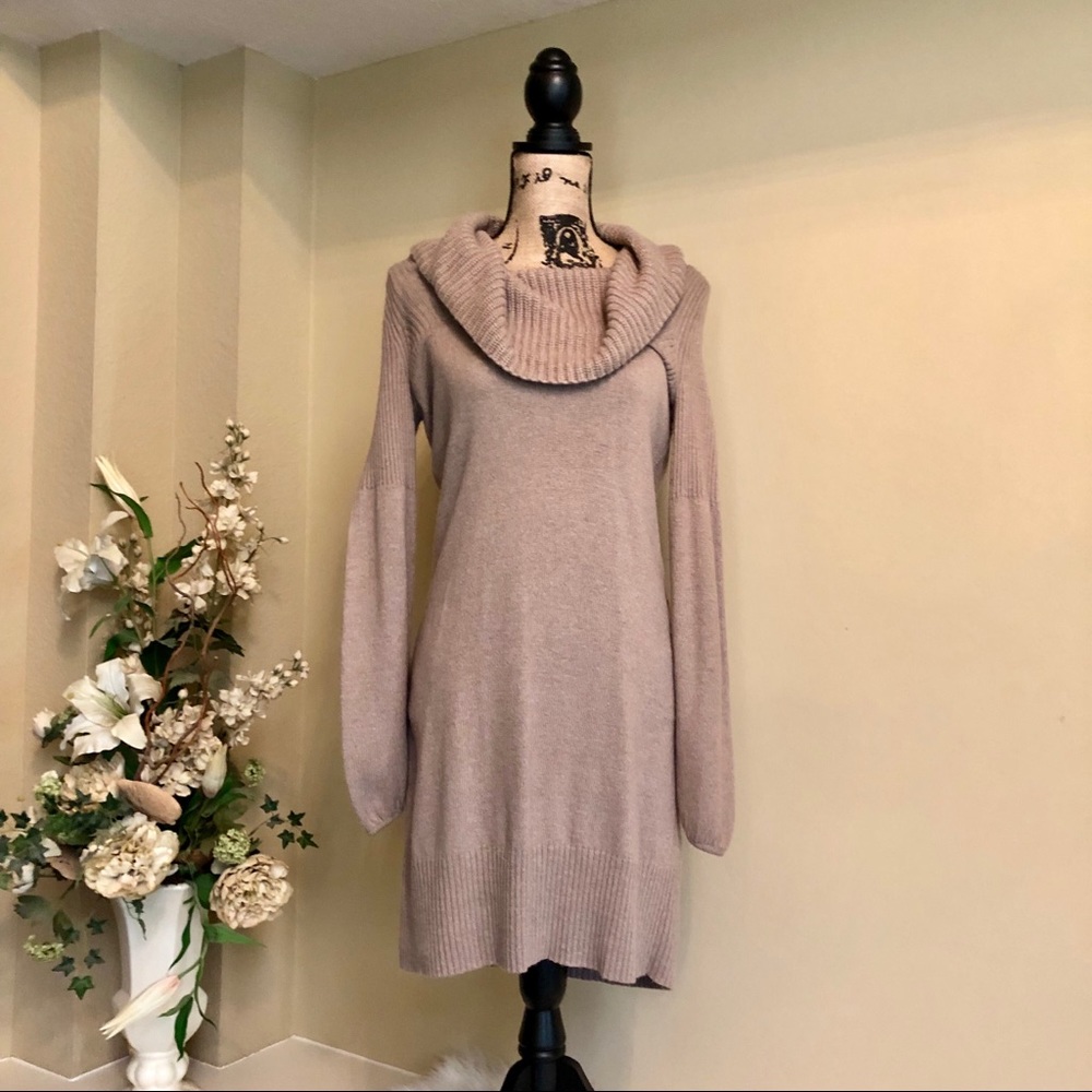 Ann Taylor LOFT tan sweater dress. Size medium. - Picture 2 of 5